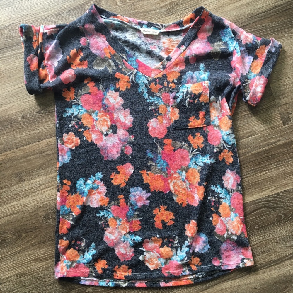 Beautiful short sleeve shirt